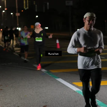 Runner Photo 5648615