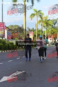 Runner Photo 564885