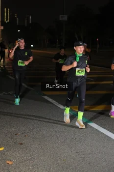 Runner Photo 5649355