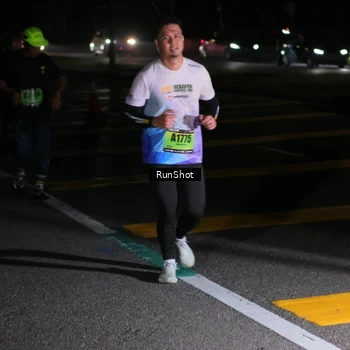 Runner Photo 5649693