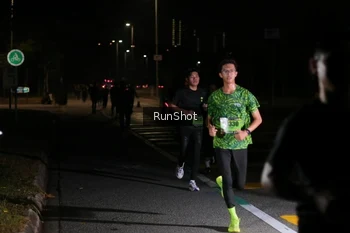 Runner Photo 5650192