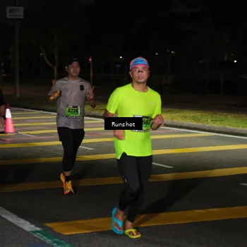 Runner Photo 5651472