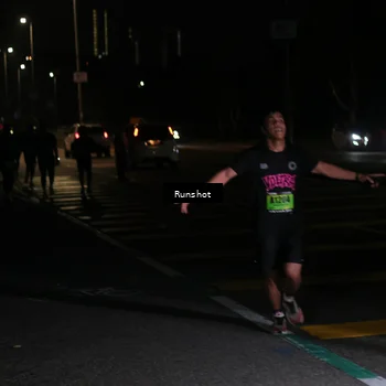 Runner Photo 5651591