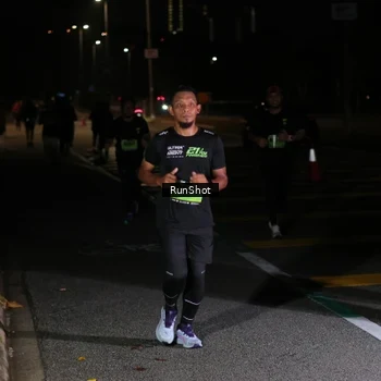 Runner Photo 5651906
