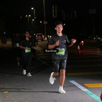 Runner Photo 5653324