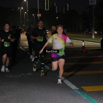 Runner Photo 5654200