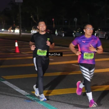 Runner Photo 5654423