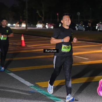Runner Photo 5654424