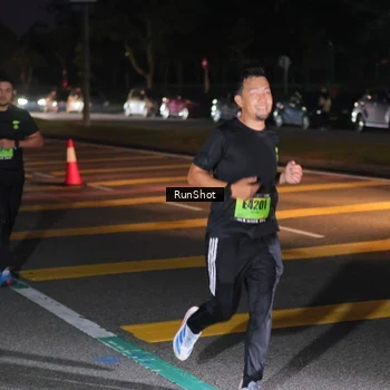Runner Photo 5654425