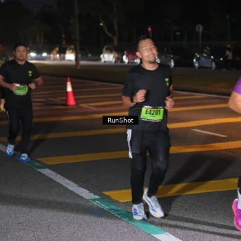 Runner Photo 5654427