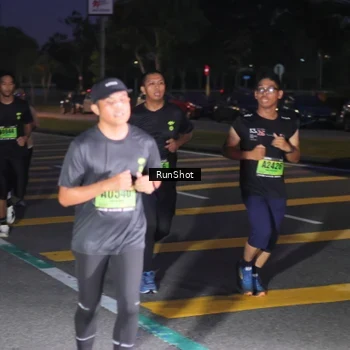 Runner Photo 5655623