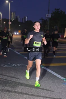 Runner Photo 5656468
