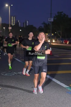 Runner Photo 5656470