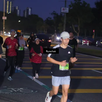 Runner Photo 5656574