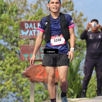 Runner Photo 5656724