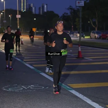 Runner Photo 5657049