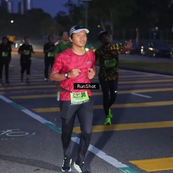 Runner Photo 5657179