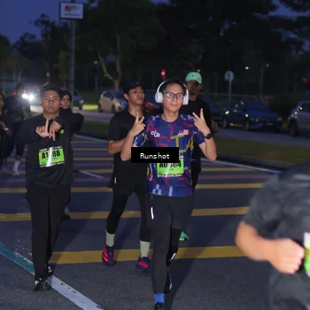 Runner Photo 5657260