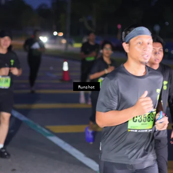 Runner Photo 5657304