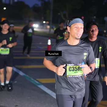 Runner Photo 5657308