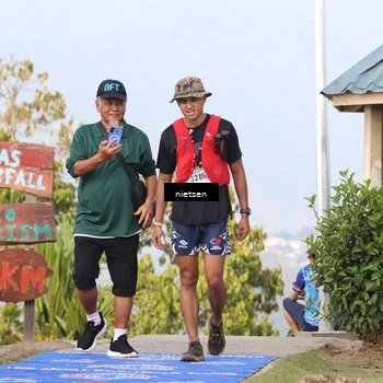 Runner Photo 5660000