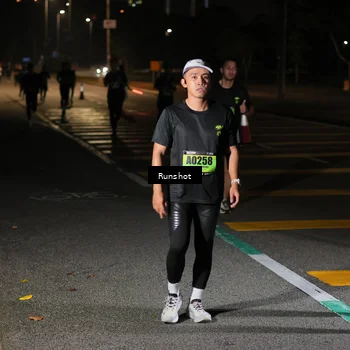 Runner Photo 5661000