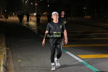Runner Photo 5661058