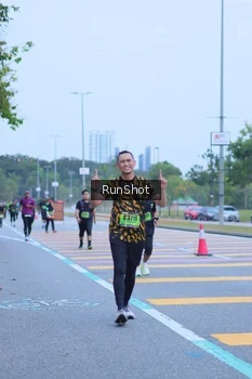 Runner Photo 5664633