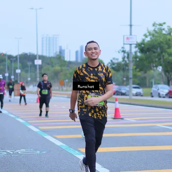 Runner Photo 5664642