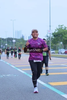 Runner Photo 5664676