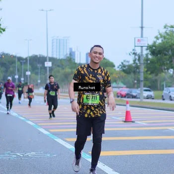 Runner Photo 5664699