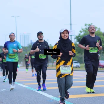 Runner Photo 5664724