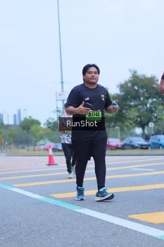Runner Photo 5664857