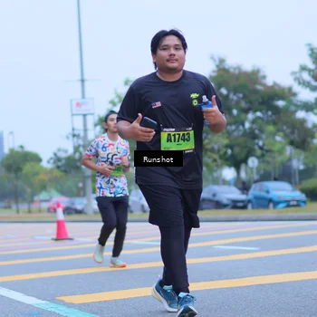 Runner Photo 5664865