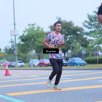 Runner Photo 5664880