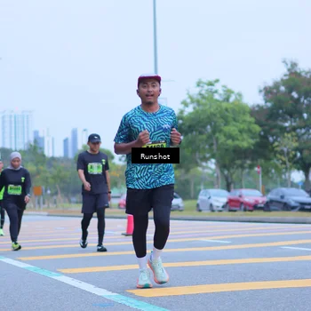 Runner Photo 5664894