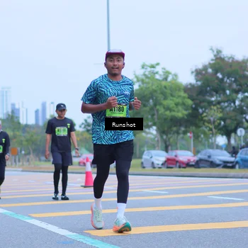 Runner Photo 5664902