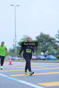 Runner Photo 5664940