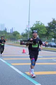 Runner Photo 5664995