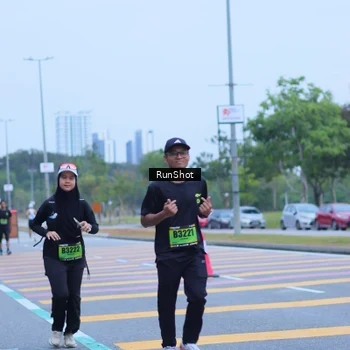 Runner Photo 5665003