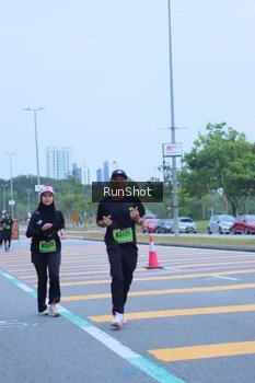 Runner Photo 5665017