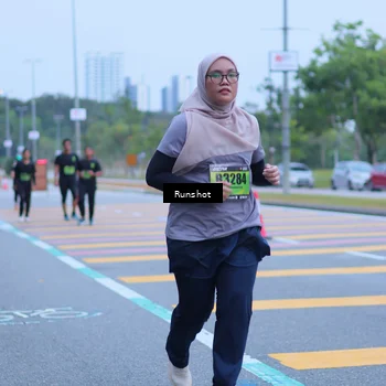 Runner Photo 5665052