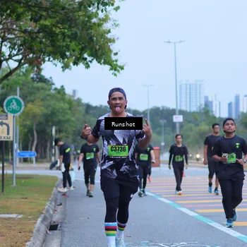 Runner Photo 5665075