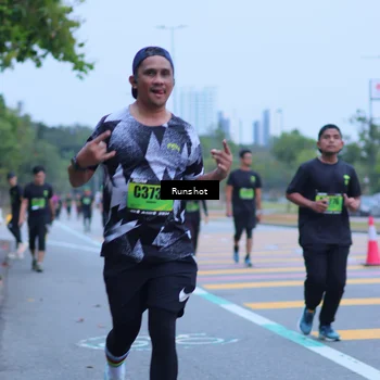 Runner Photo 5665084