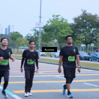 Runner Photo 5665105