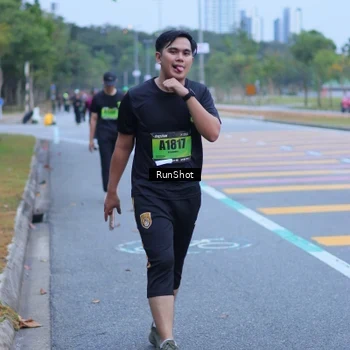 Runner Photo 5665137