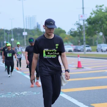 Runner Photo 5665143