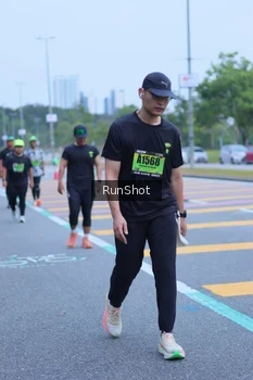 Runner Photo 5665174
