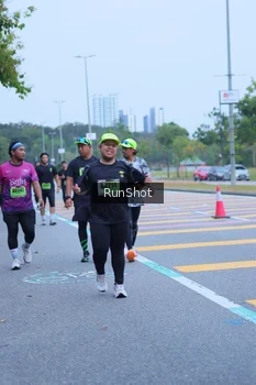 Runner Photo 5665190