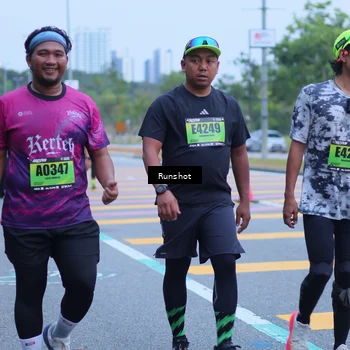 Runner Photo 5665224